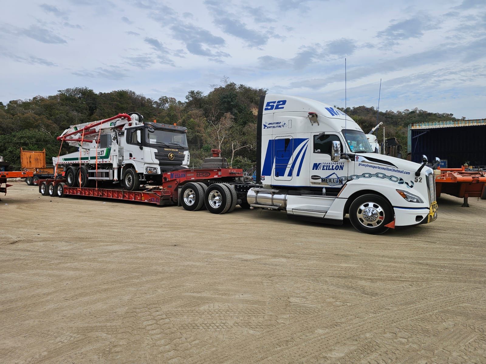 GRÚAS Y TRANSPORTES MEILLÓN
