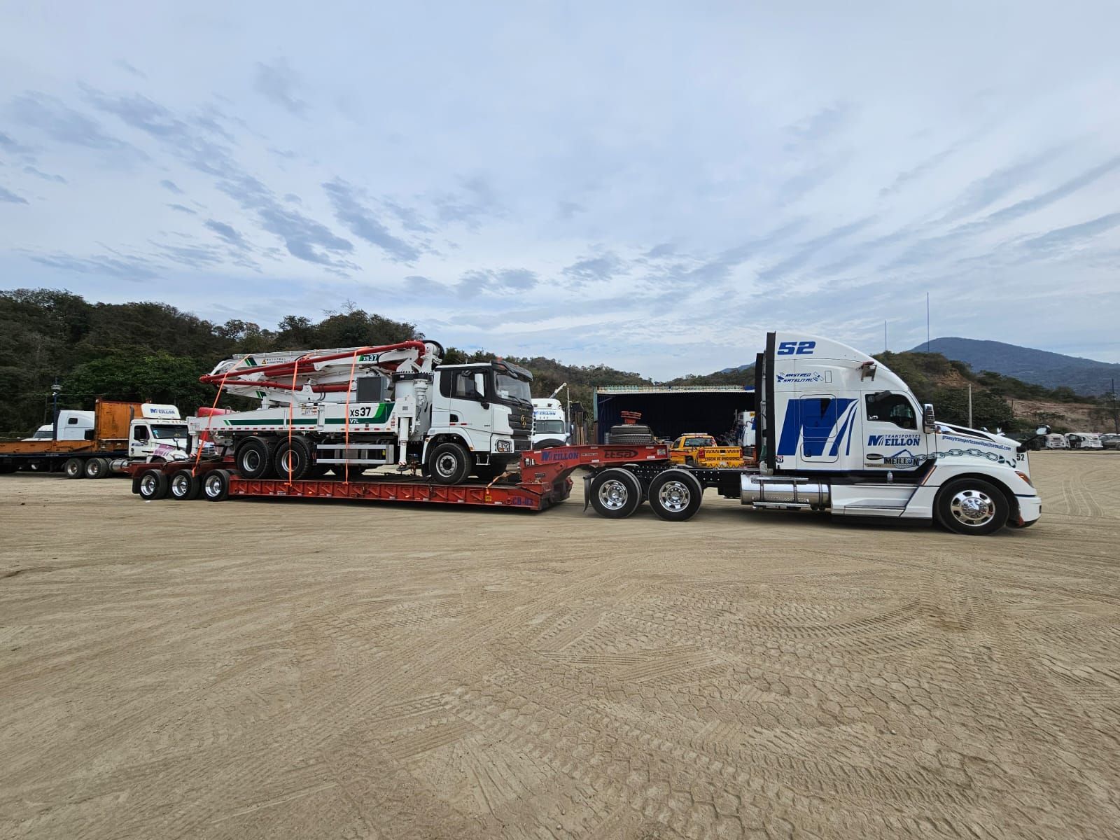 GRÚAS Y TRANSPORTES MEILLÓN
