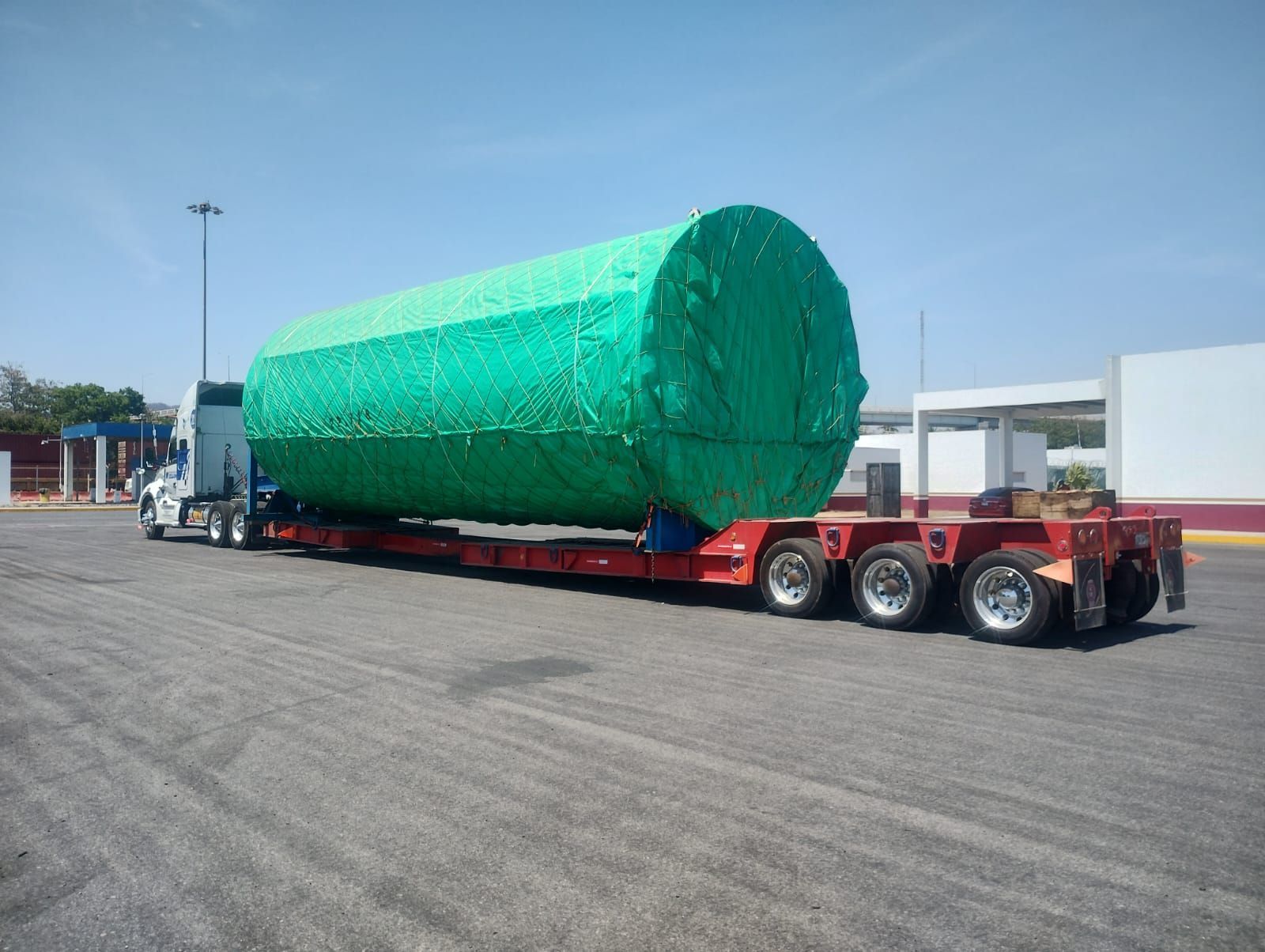 GRÚAS Y TRANSPORTES MEILLÓN