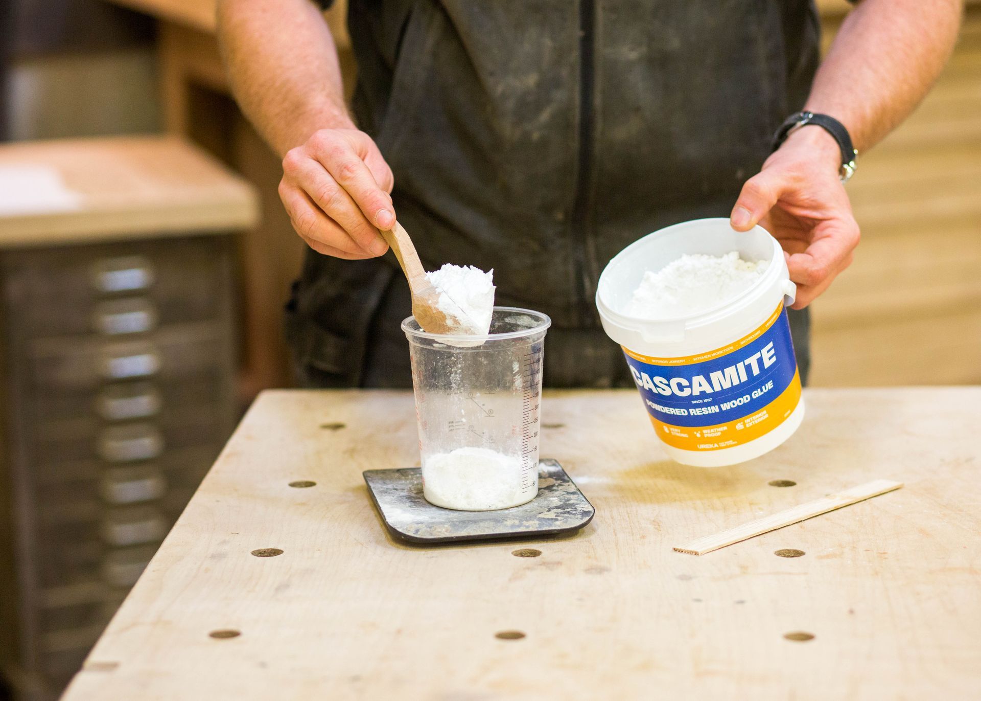 Cascamite wood adhesive glue