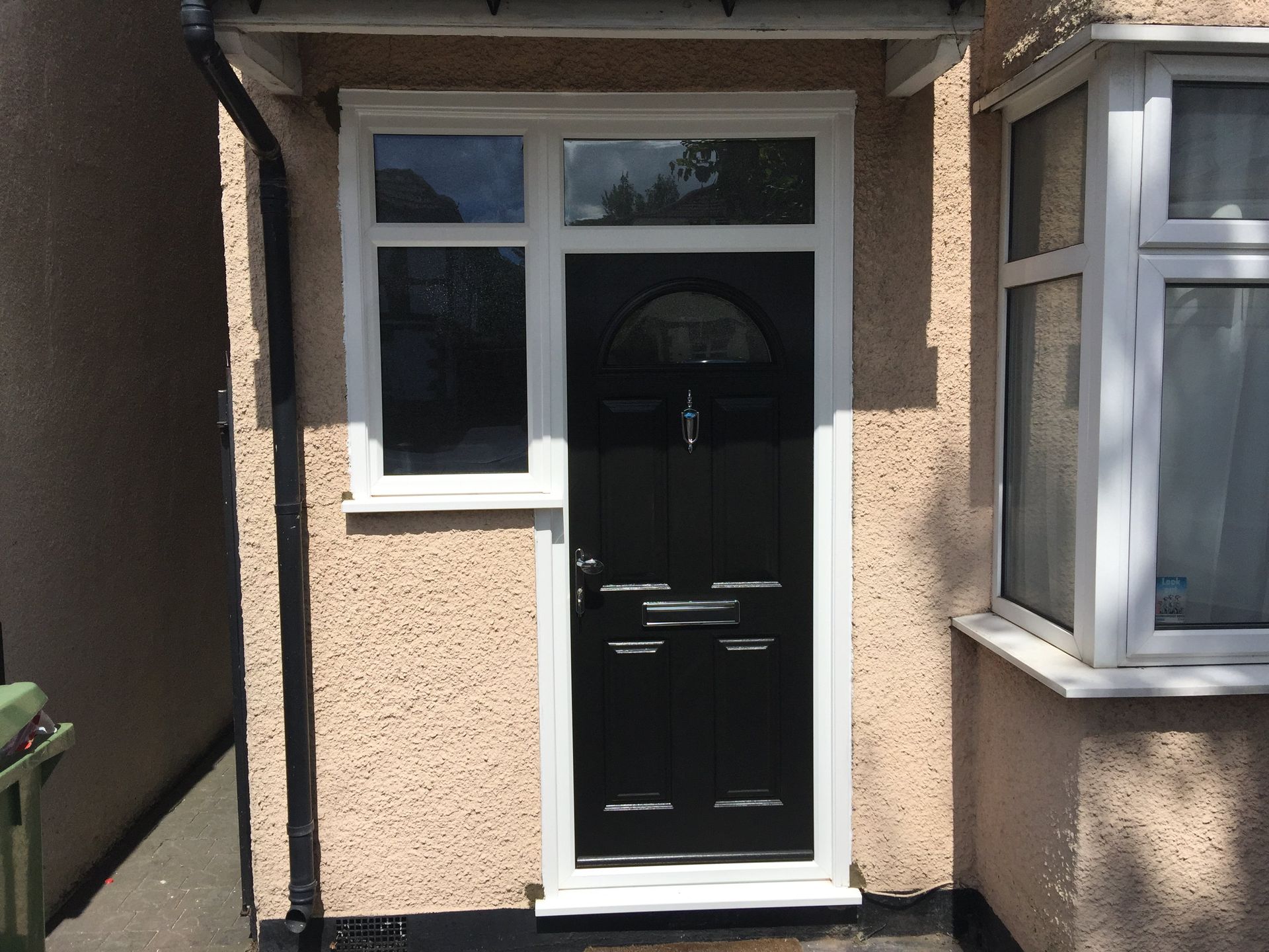 Dark composite door