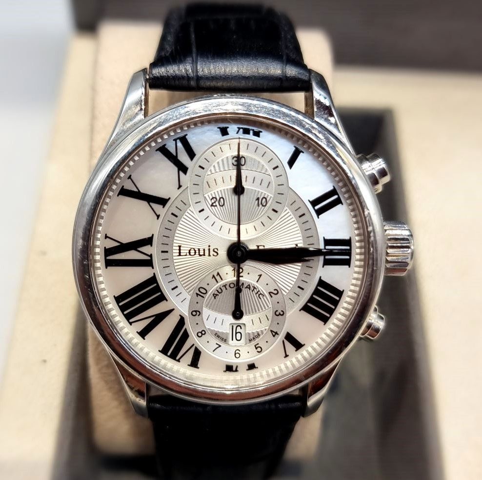 Orologio usato ricondizionato LOUIS ERARD con cinturino in pelle.