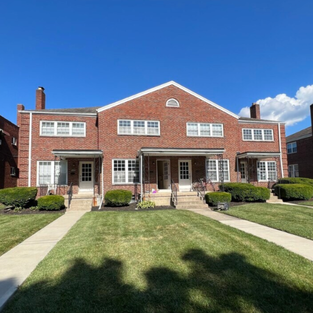 Westwood Apartment in Grandview