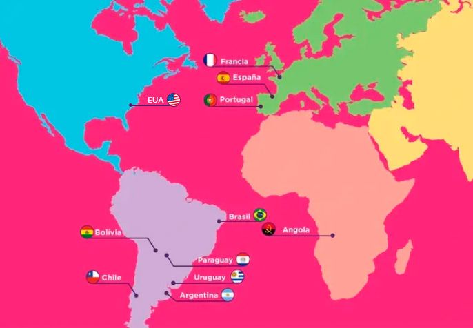 Mapa do Mundo com os países com Caderno Inteligente destacados