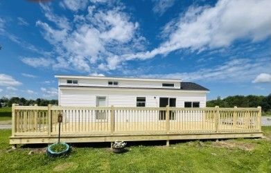 Lakefront Cottage