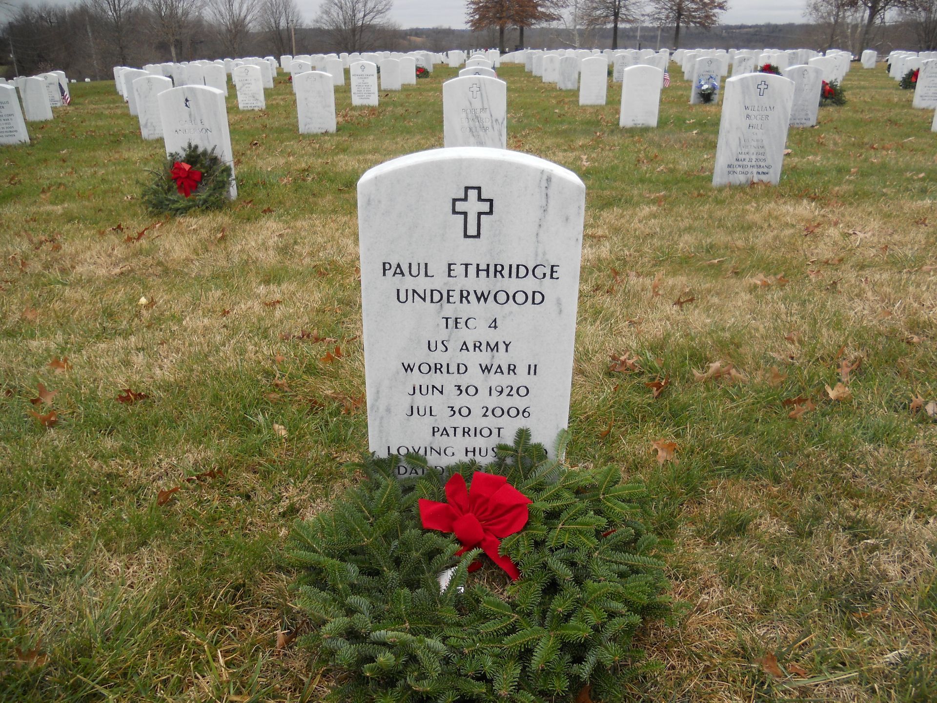 A grave of paul ethridge underwood in a cemetery