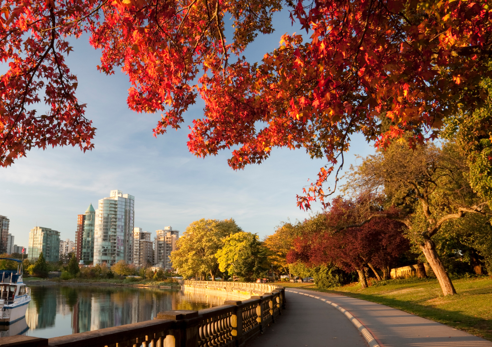 Canadian Rockies with Rocky Mountaineer from Vancouver 