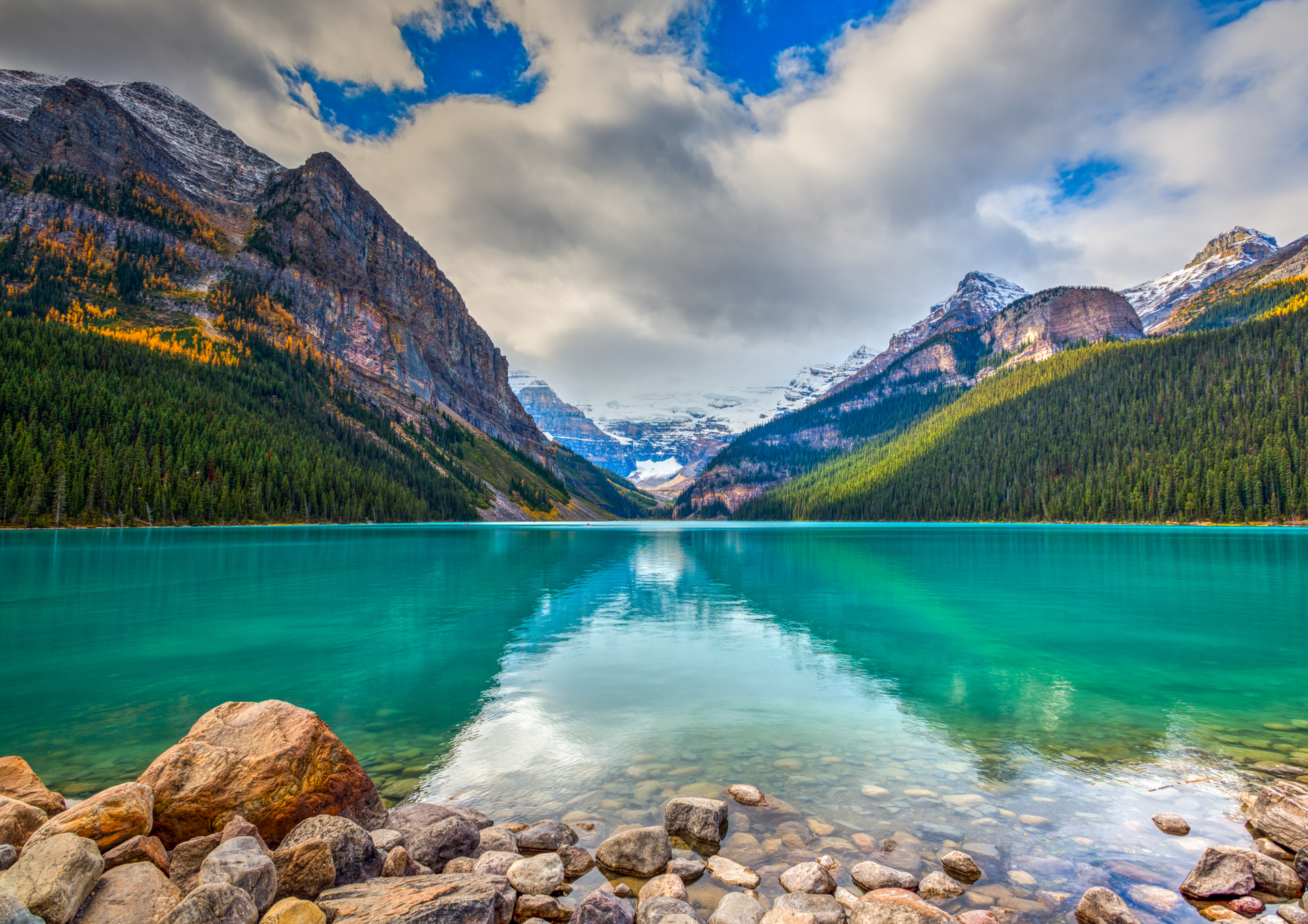 Canadian Rockies and Lake Louise Explorer with Rocky Mountaineer