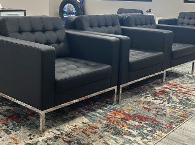 Shop Seating Area | Auto Gallery Mall Of Georgia Service