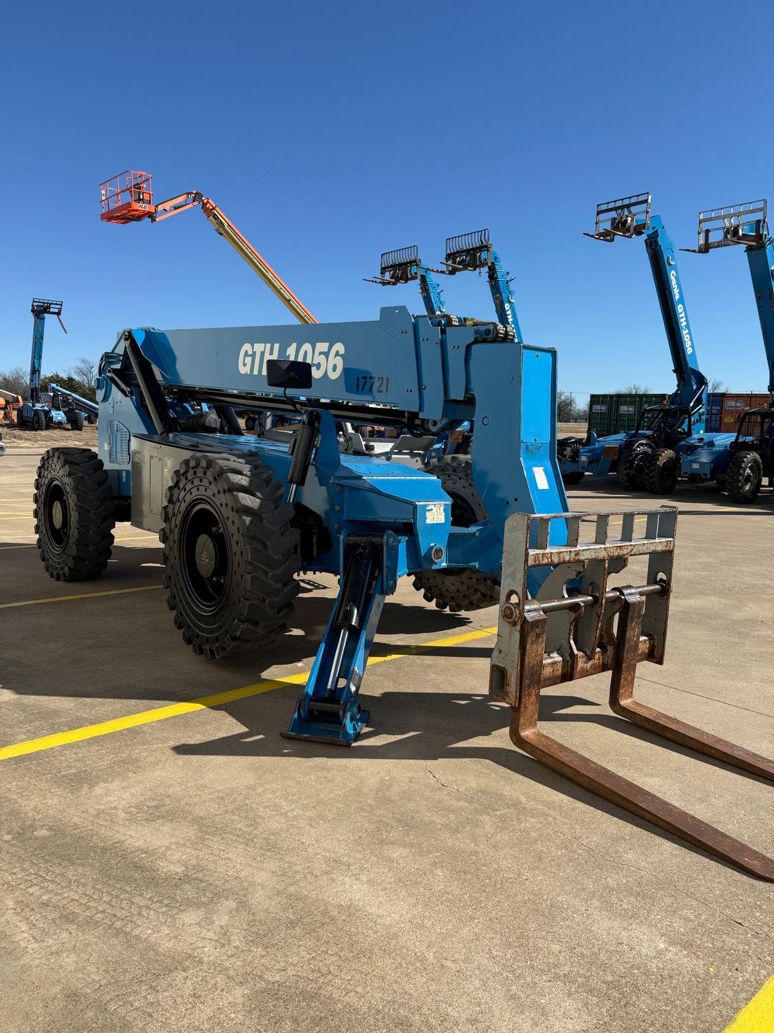 2015 GENIE GTH1056 Telehandler