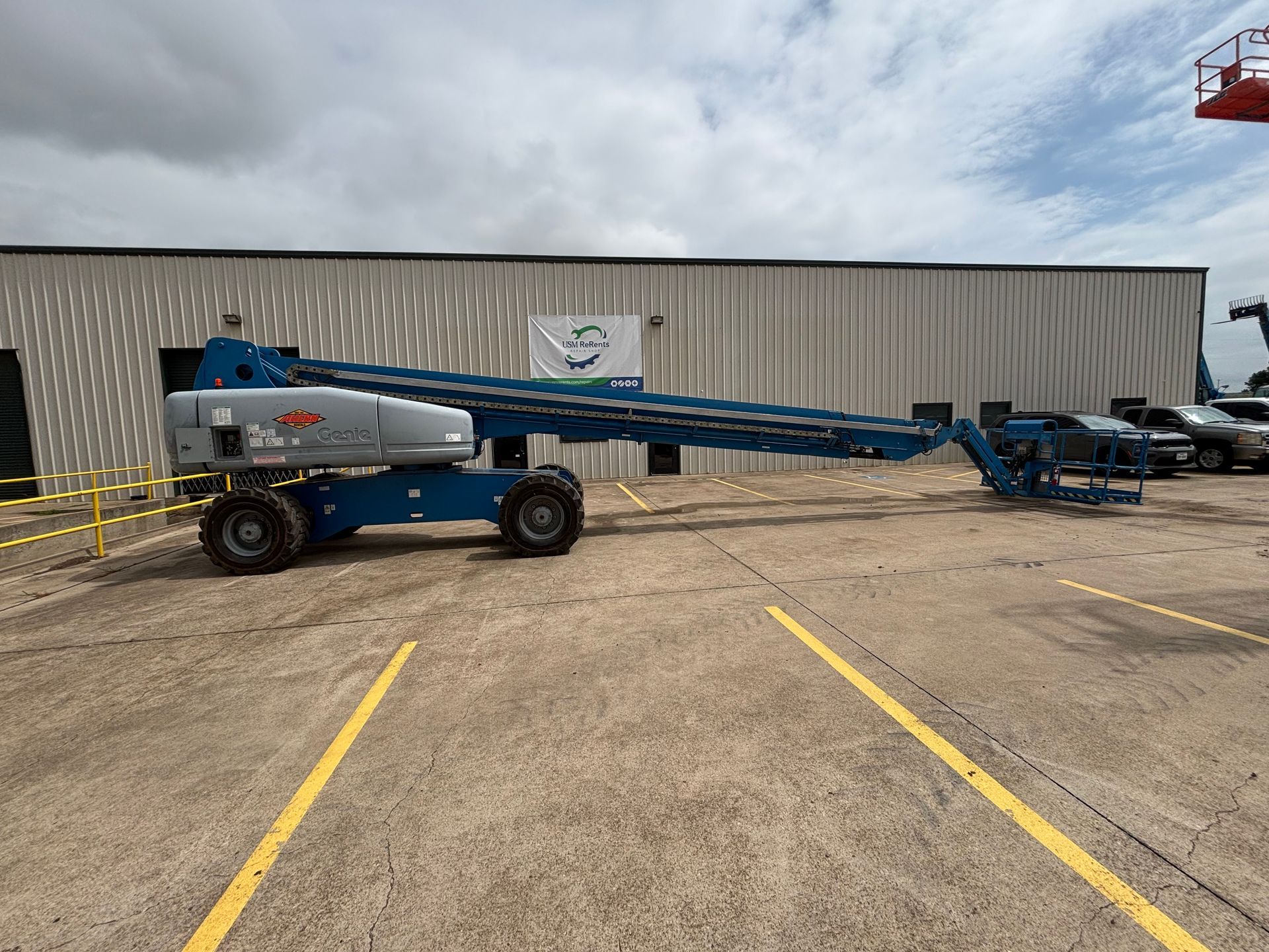Genie S-125 Telescopic Boom Lift
