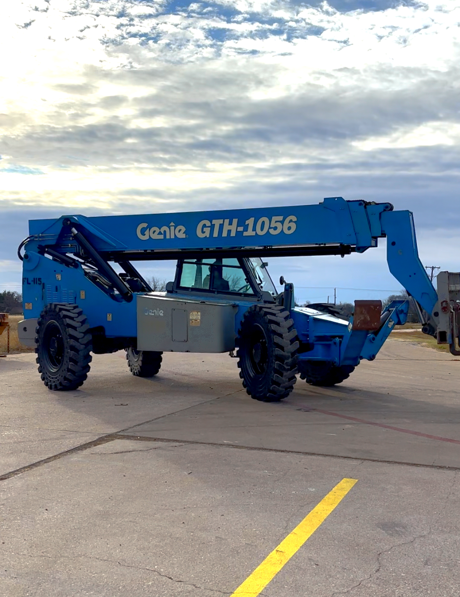 2013 GENIE GTH1056 CAB Telehandler
