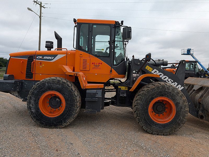 Doosan DL220-5 Wheel Loader