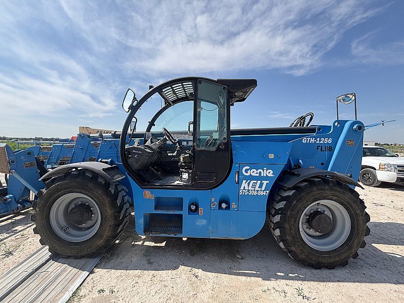 2018 GENIE GTH1256 CAB Telehandler