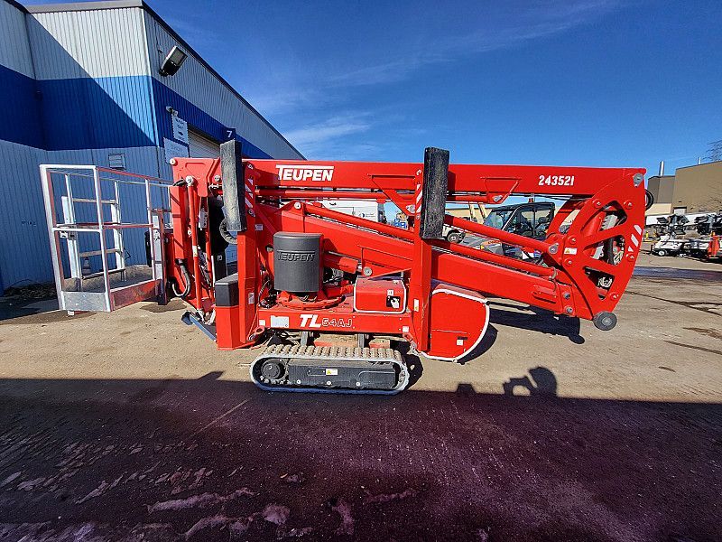 TEUPEN TL54AJ Crawler Atrium Boom Lift