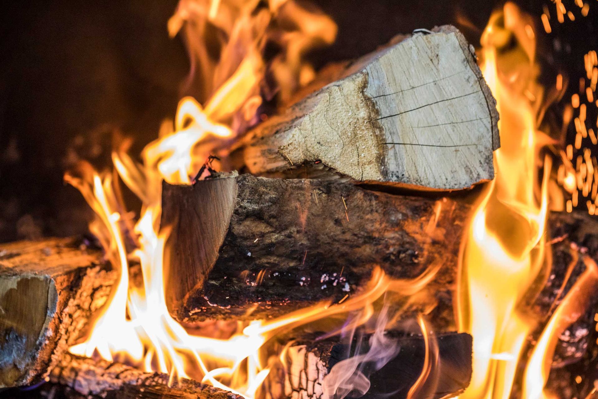 Firewood burning — Oceanside, NY — Oceanside Firewood & Propane