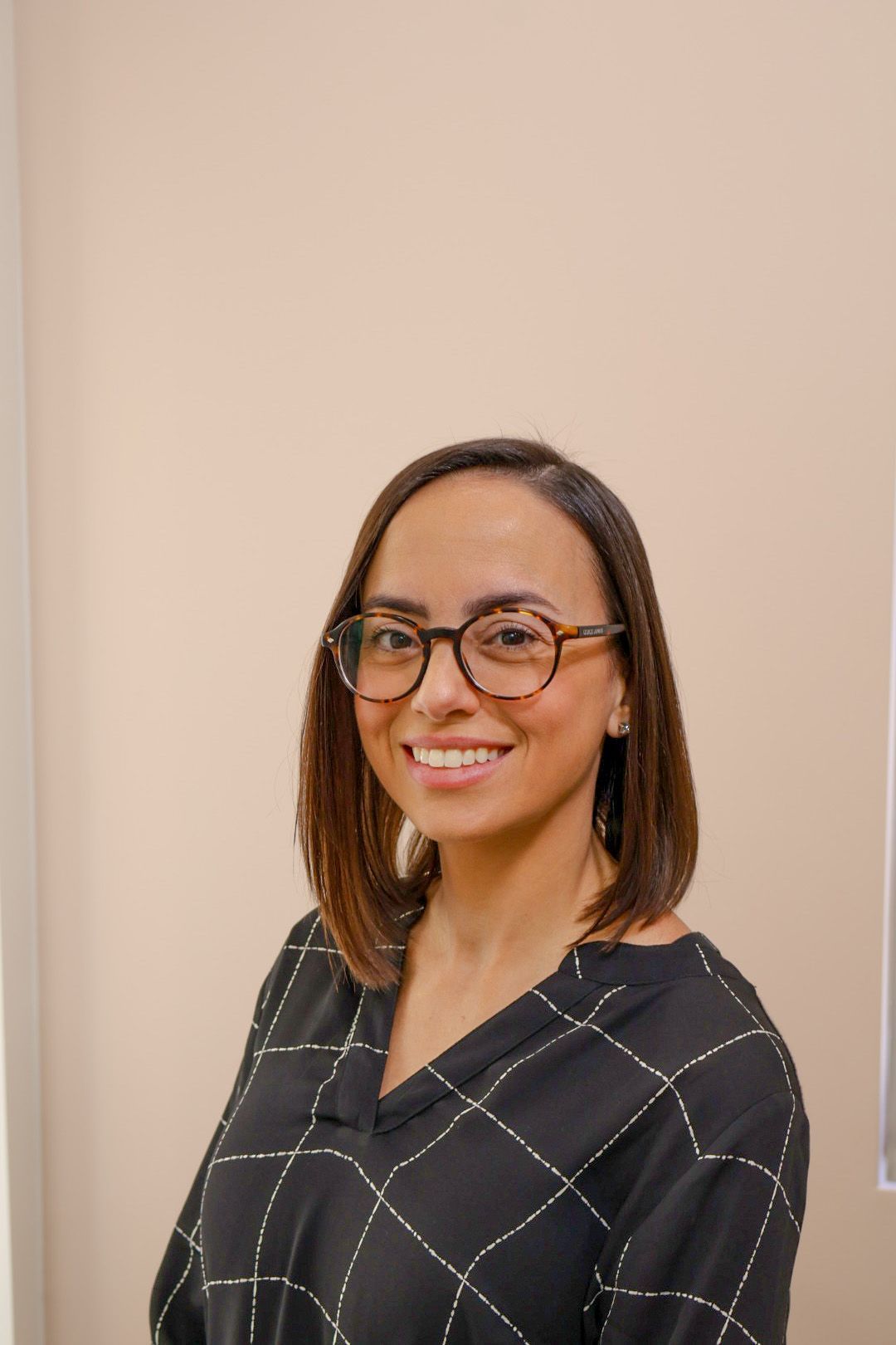 Dr. Gabriela Vila Board Certified Periodontist