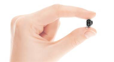 apparecchio acustico in titanio