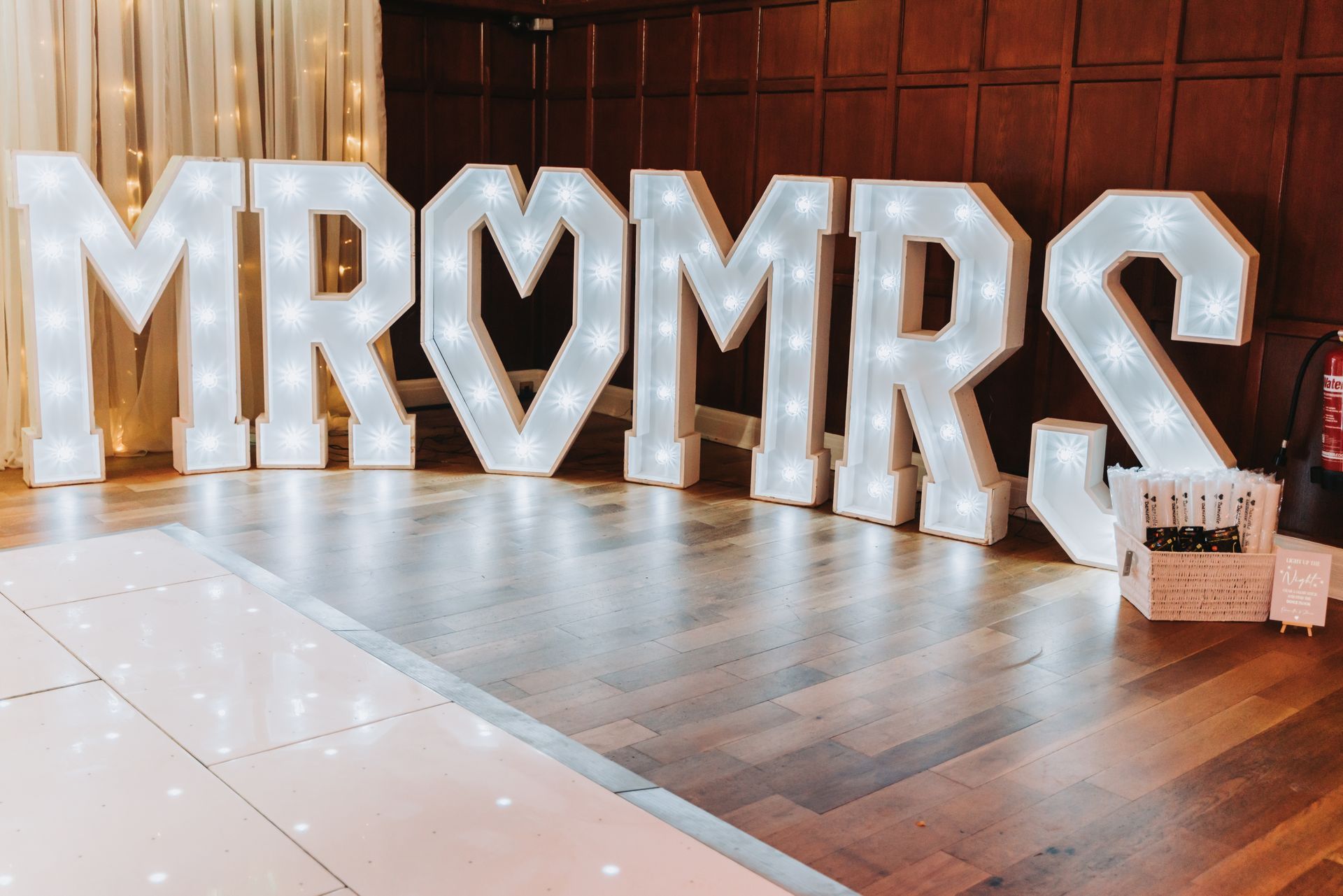 light up letters for wedding rentals in chicago