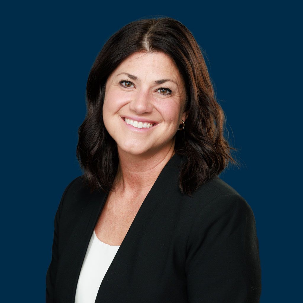 Erica Bazzo local and expert real estate agent in the Northeast Ohio Cleveland area and suburbs - target cities Lakewood, Westlake, Rocky River, Bay Village, Avon, Avon Lake, Fairview Park, and West Park