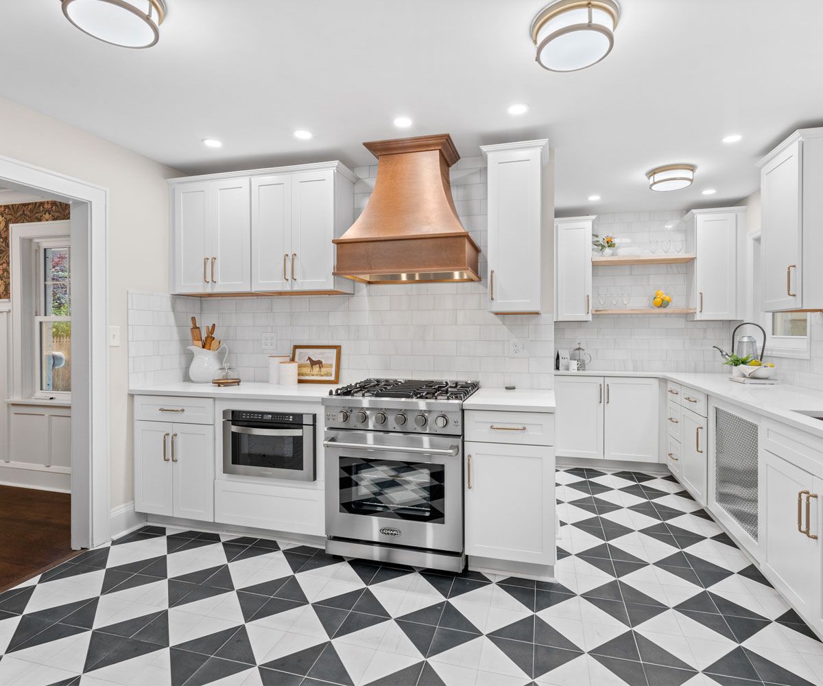 Avon, OH kitchen being updated as a cost-effective fix to get home ready to sell and list with Ericka Bazzo, Northeast Ohio real estate agent at On Target Realty