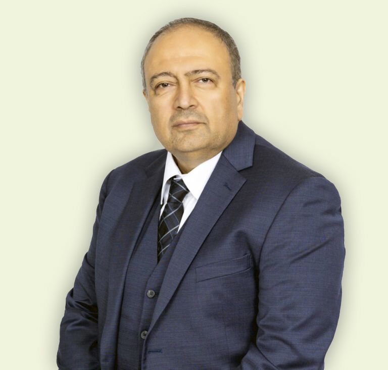 Behdad (Ben) Behbahani, Senior Accountant