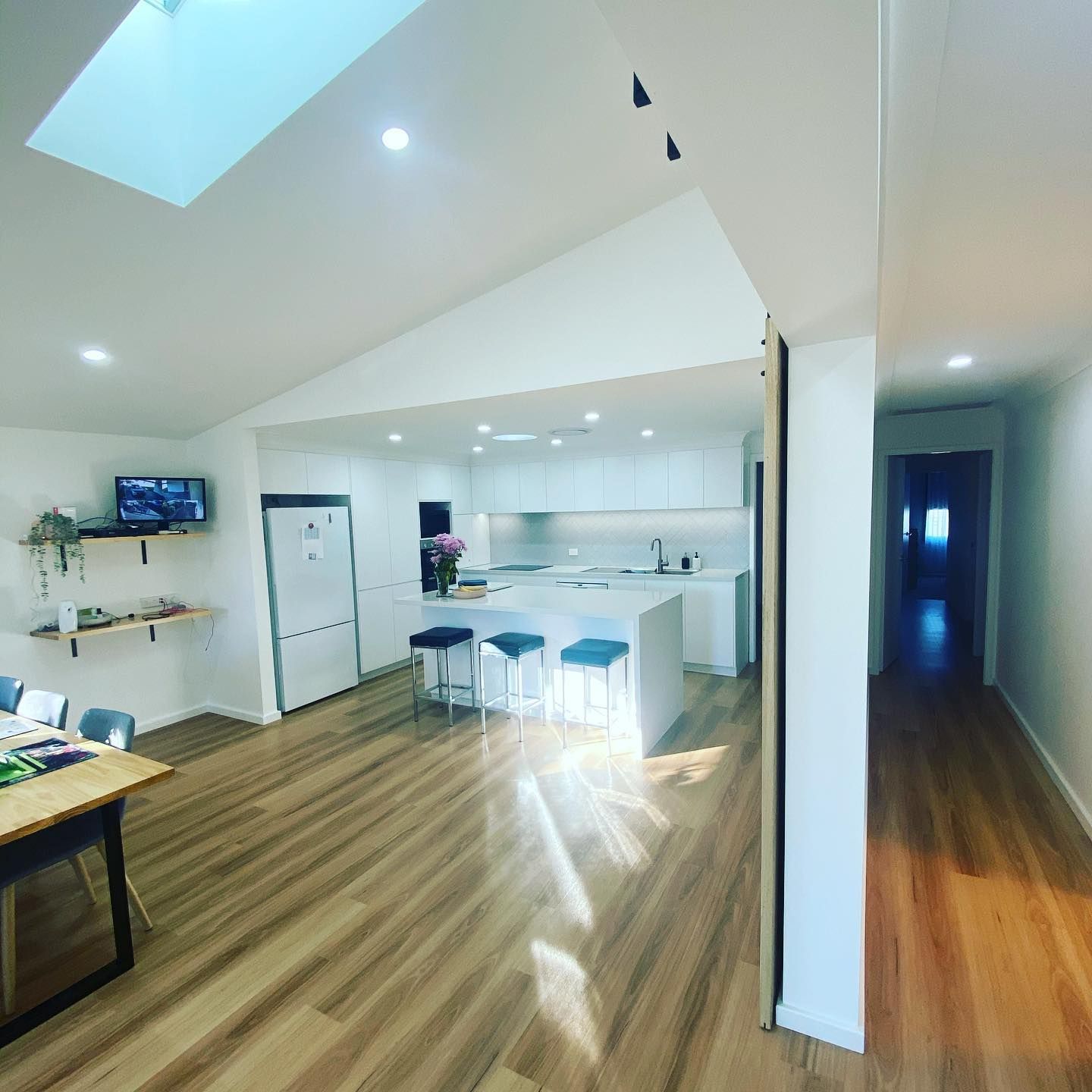 Clean White Kitchen - Expert Kitchen Renovations in Newcastle, NSW