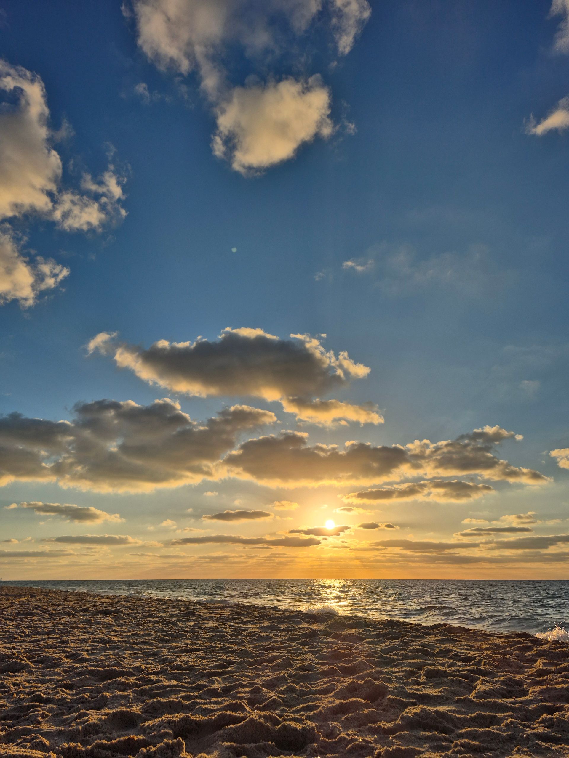 לדעת לצלם בסלולרי רגעים של ים