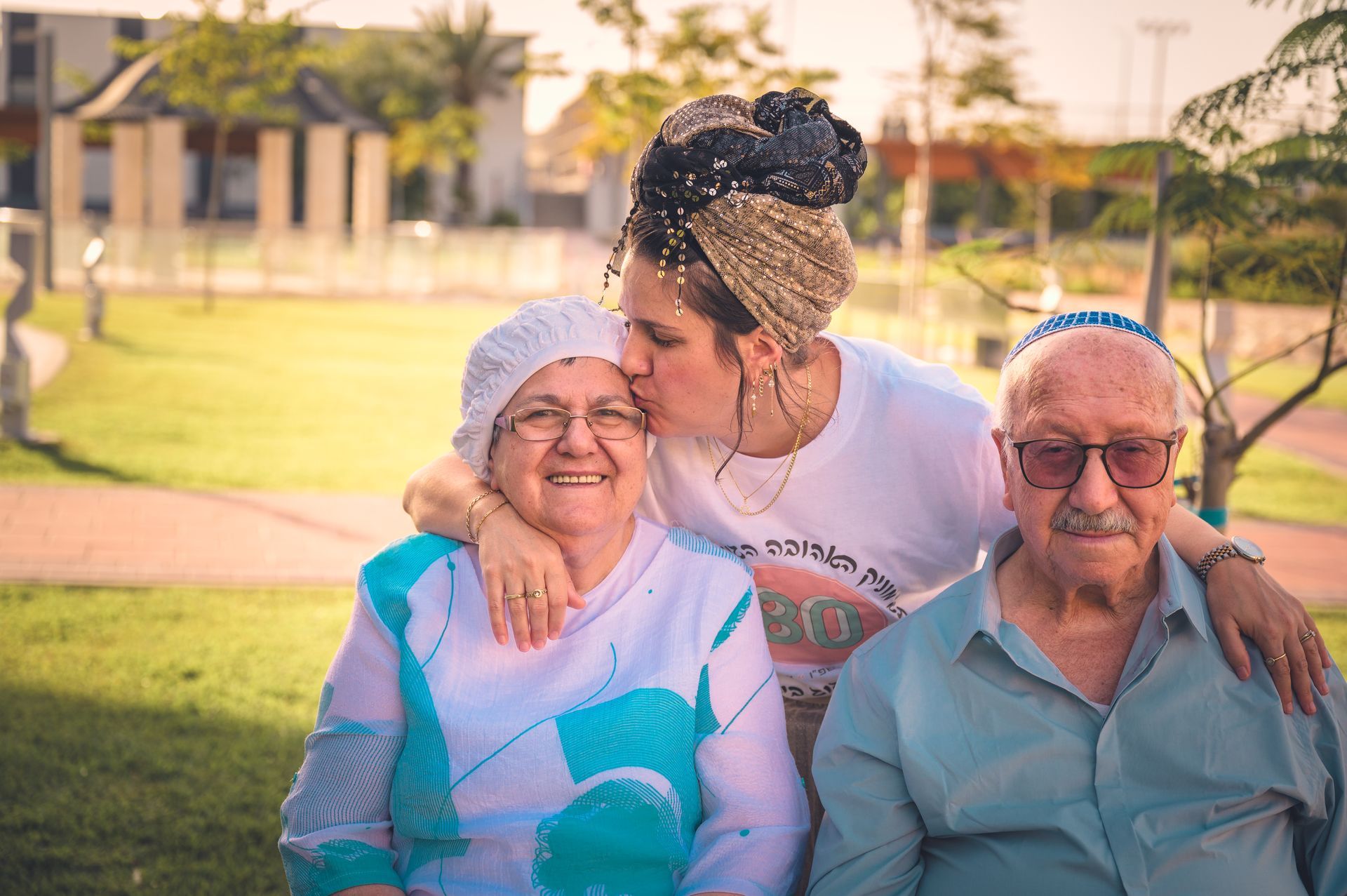 צילומי משפחה באווירה טבעית ובעין טובה;צילומי משפחה בדרום ; צילומי משפחה