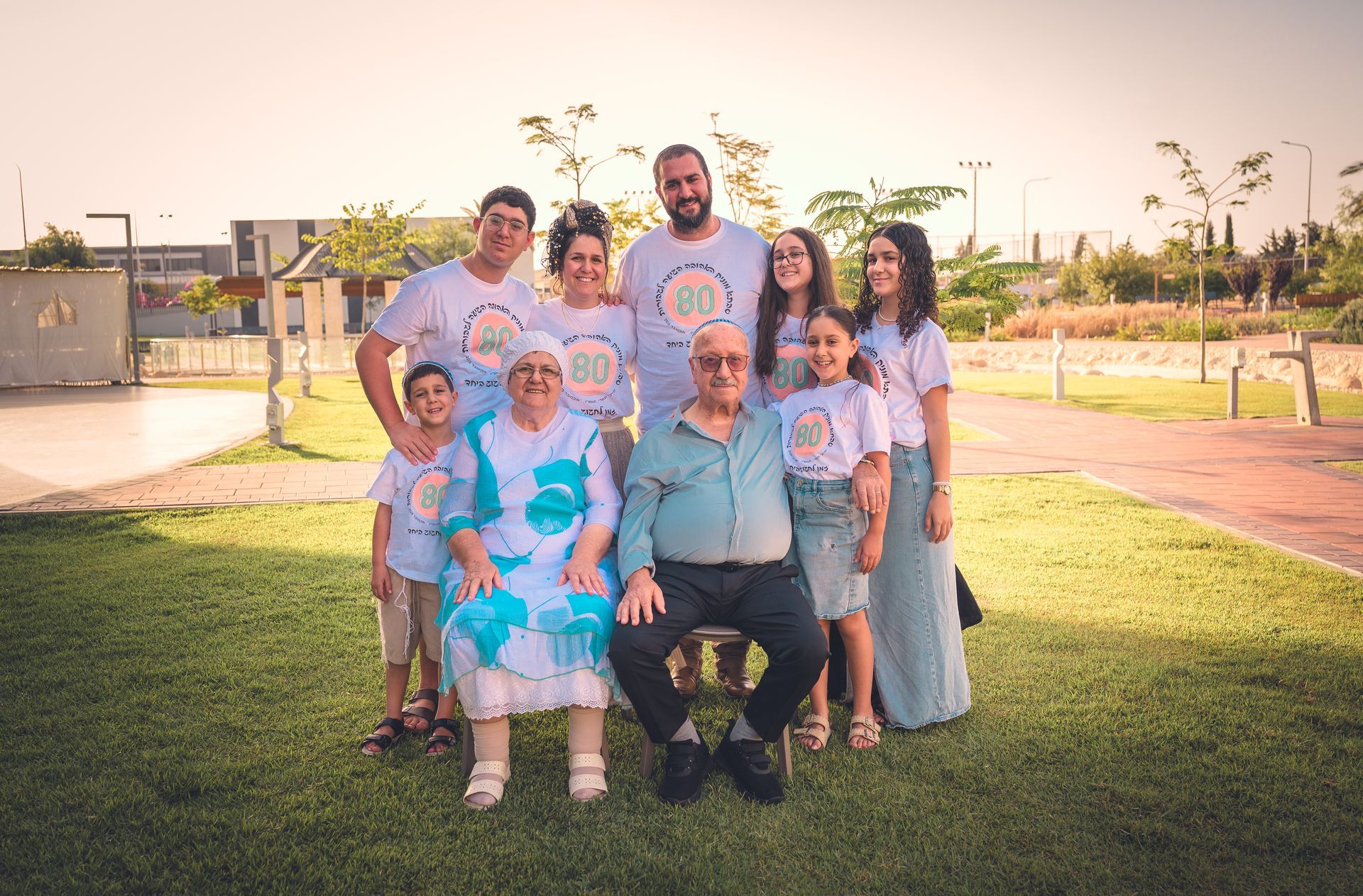 צילומי משפחה באווירה טבעית ובעין טובה;צילומי משפחה בדרום ; צילומי משפחה