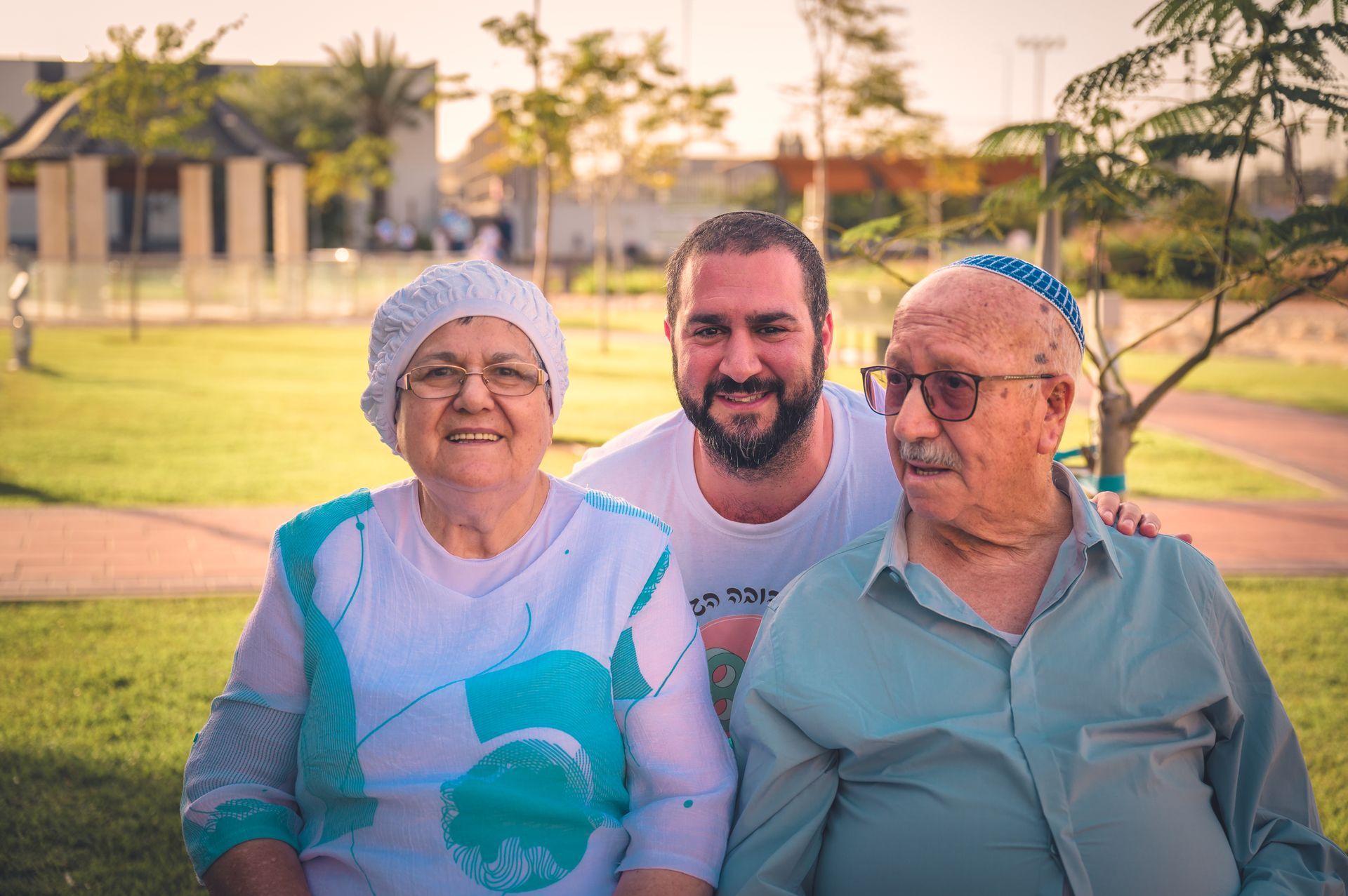 צילומי משפחה באווירה טבעית ובעין טובה;צילומי משפחה בדרום ; צילומי משפחה