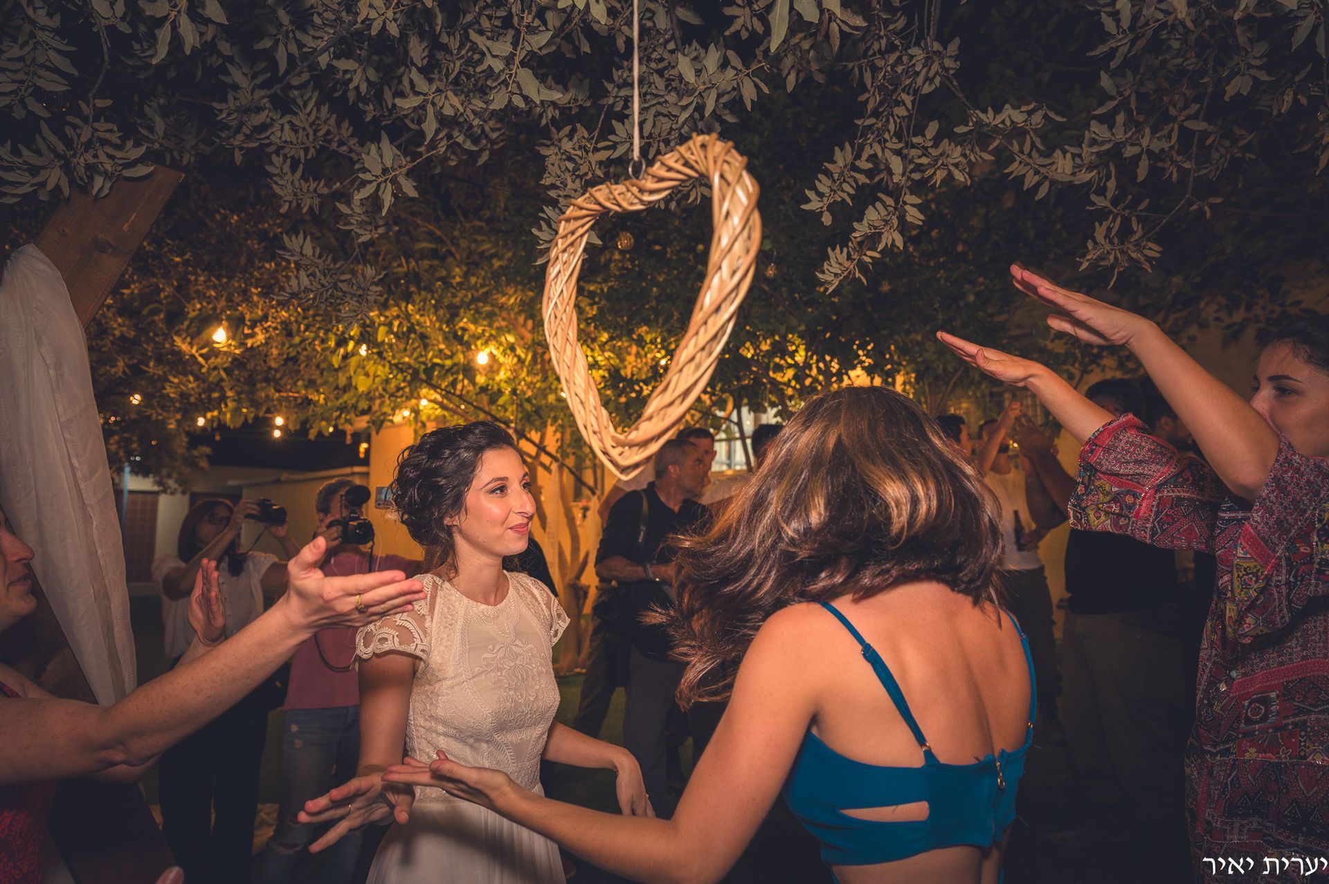 צילום ארועים קטנים ; צילום בת מצווה ; צילום ארועים עסקיים ; צילום חינה