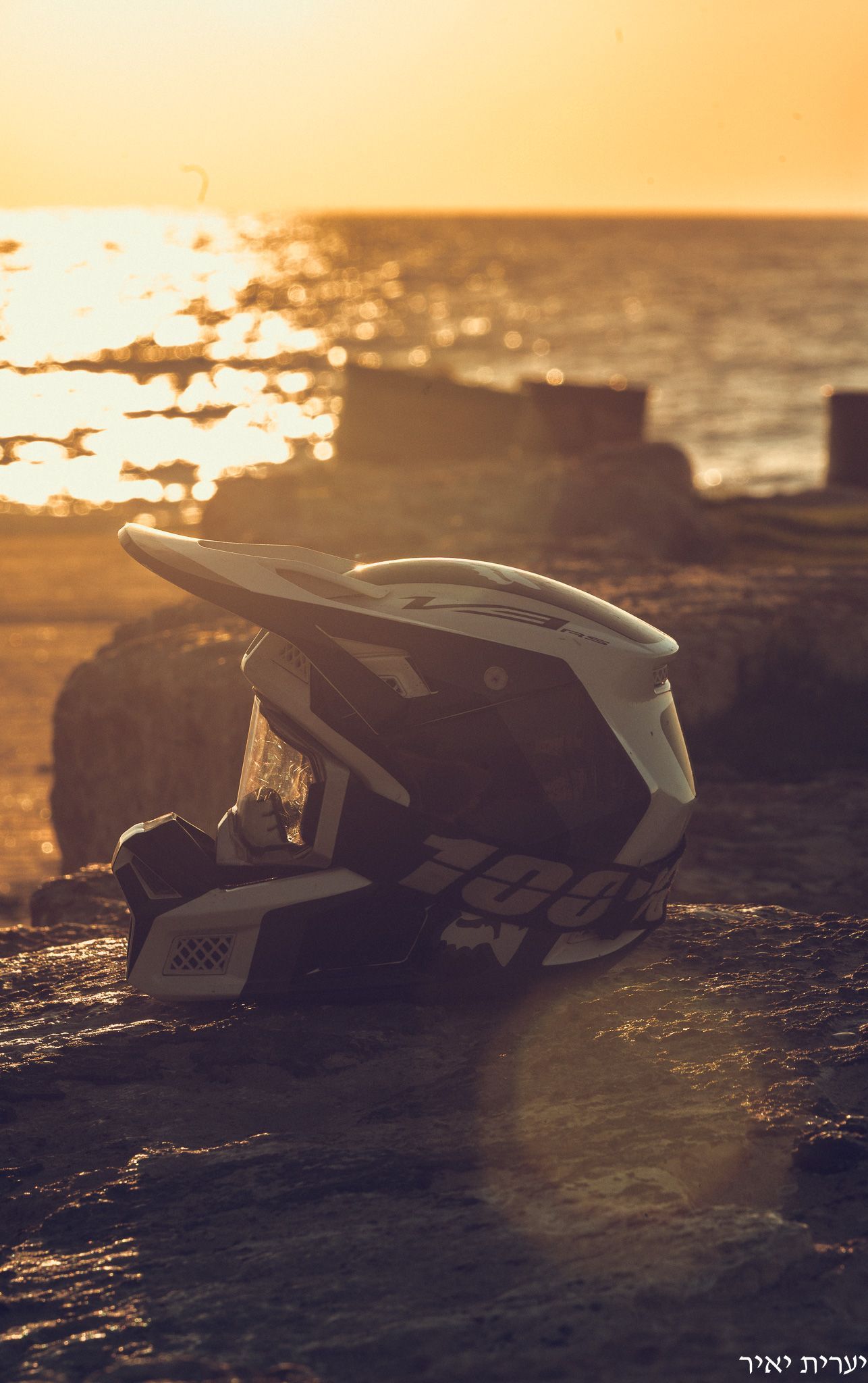 צלמת מקצועית צילמה בשקיעה