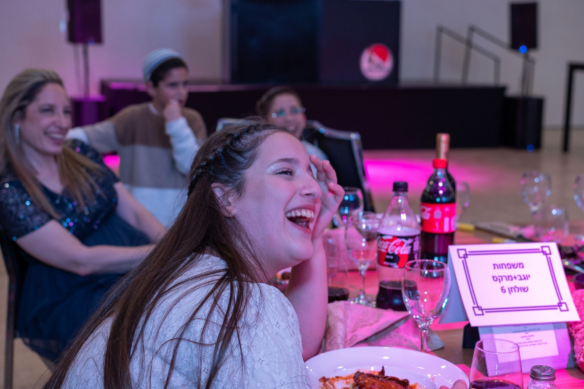 צילום ארועים קטנים ; צילום בת מצווה ; צילום ארועים עסקיים ; צילום חינה