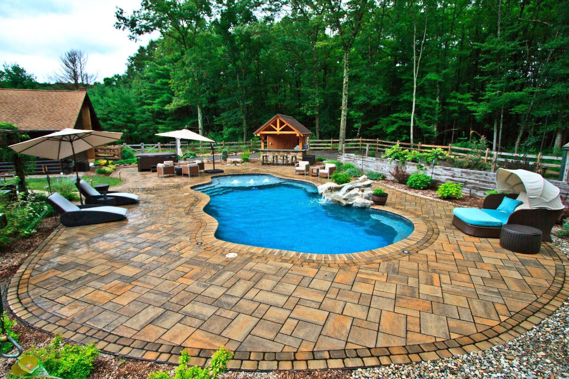 Pool Service — Center Valley, PA — Arrow Master Pools