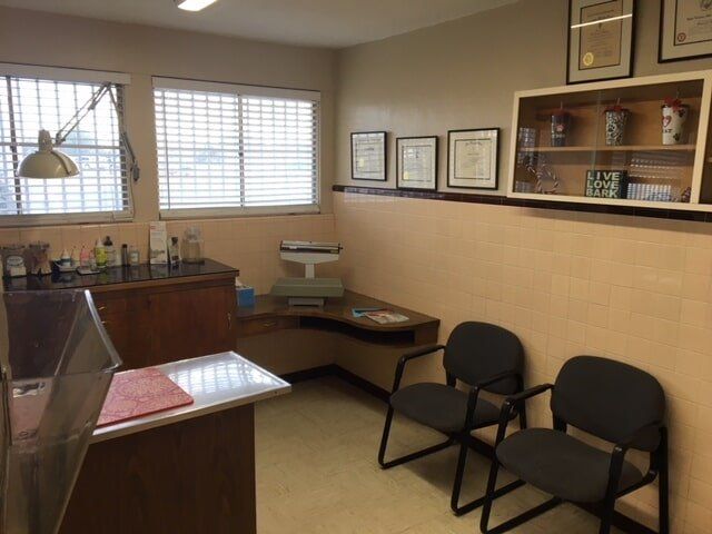 Consultation Room | Albuquerque, NM | St. Francis Animal Clinic