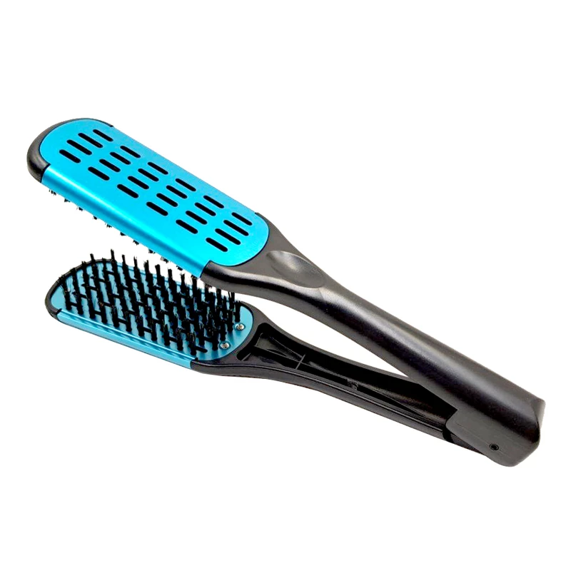 Un cepillo alisador de pelo de doble cara, tipo pinza, con mango negro y placas metálicas de color verde azulado con cerdas