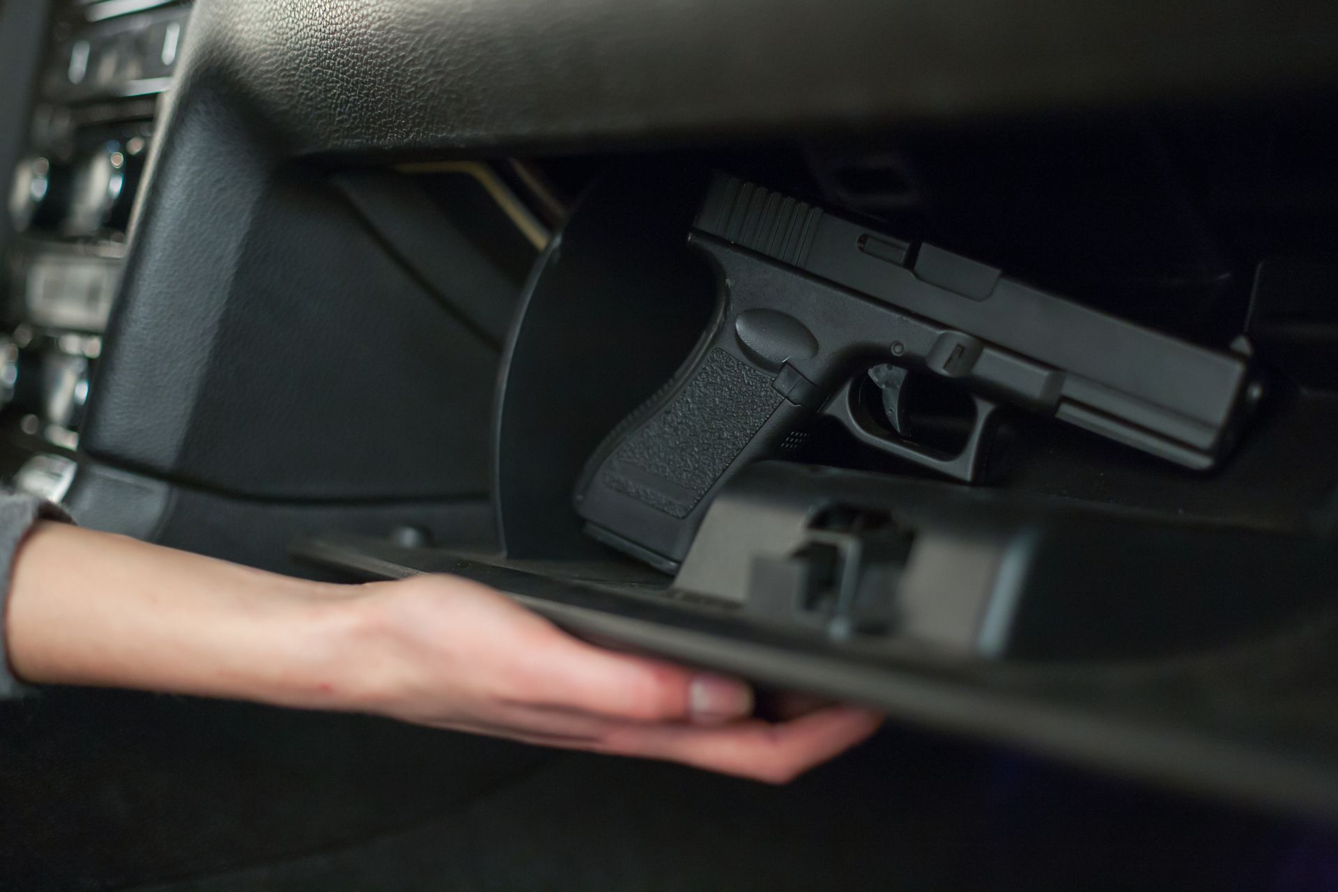 carrying gun in car in Arizona