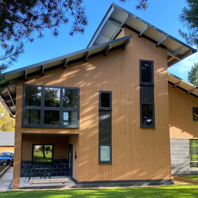 Vertical Composite Cladding