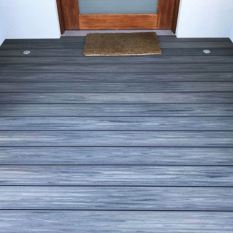 Wood pattern plastic decking