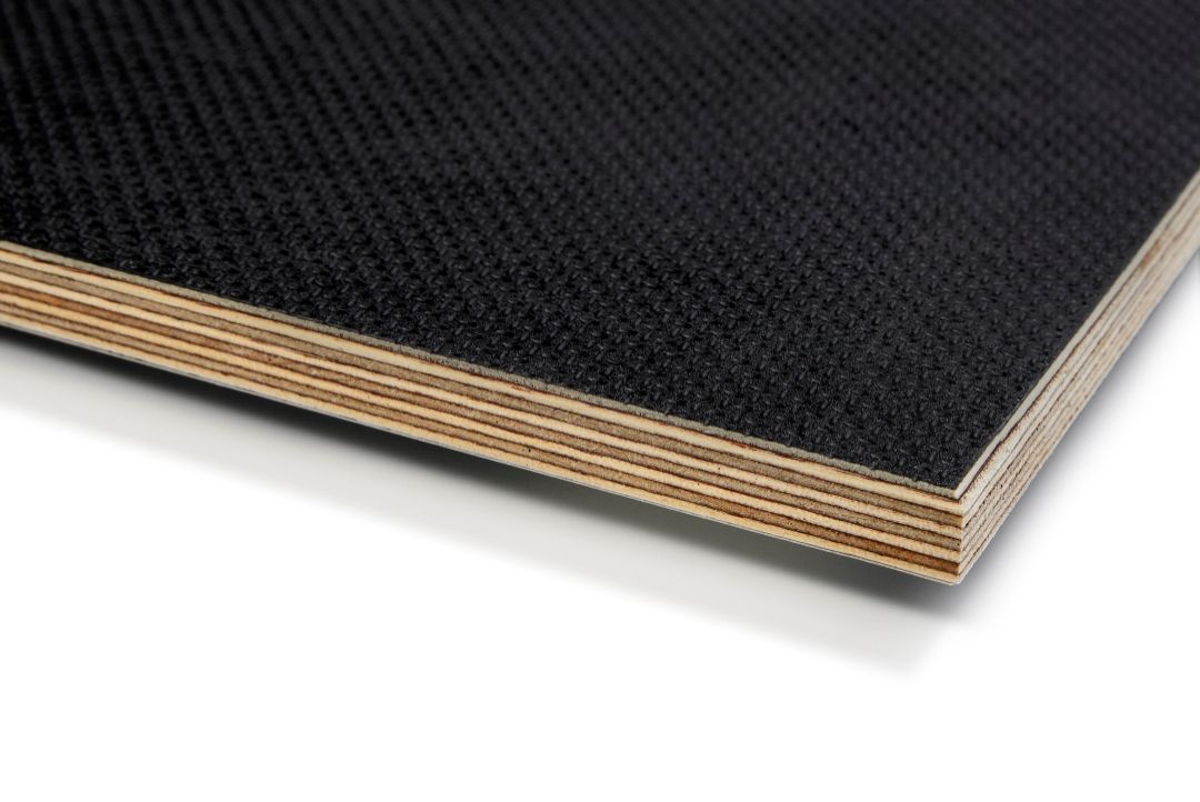 Phenol Mesh Birch Plywood in Black