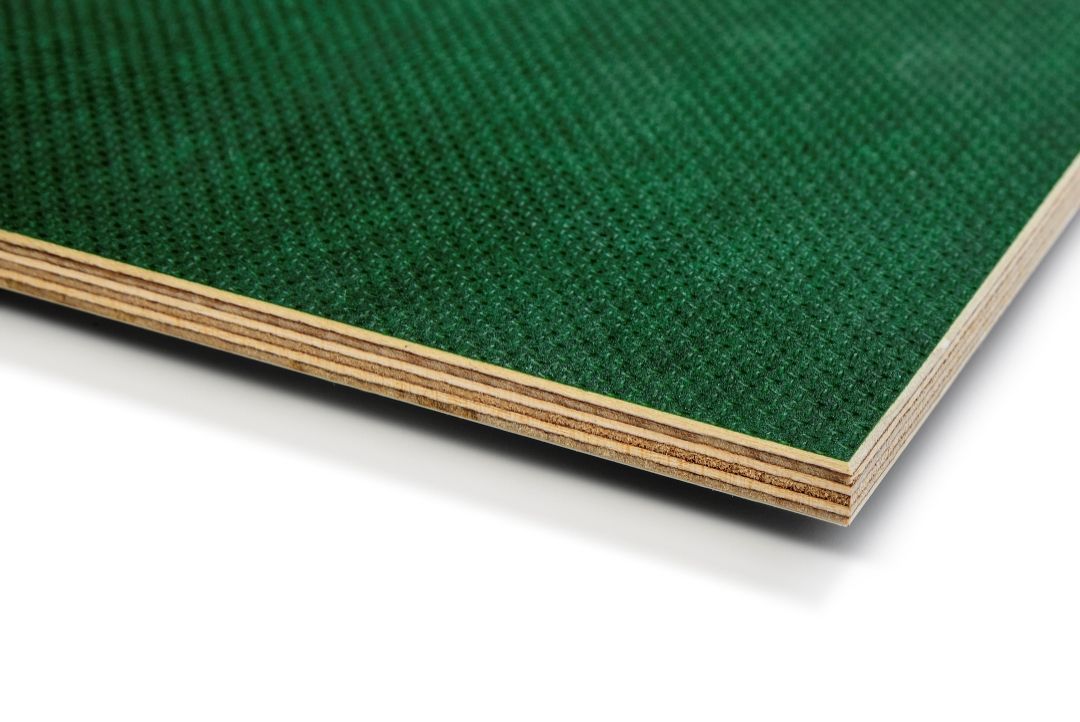 Phenol Mesh Birch Plywood in Green