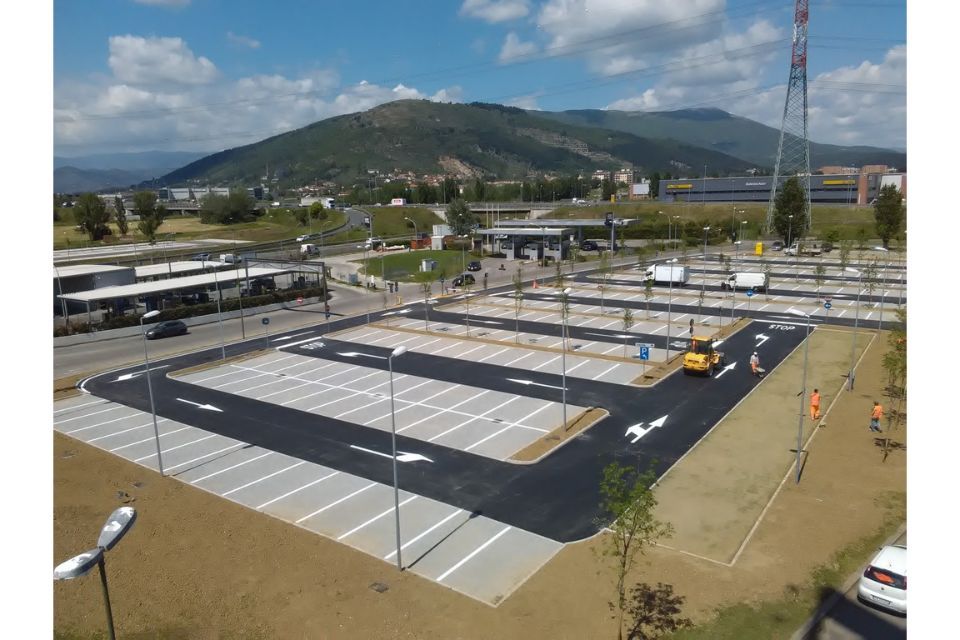 realizzazione parcheggi