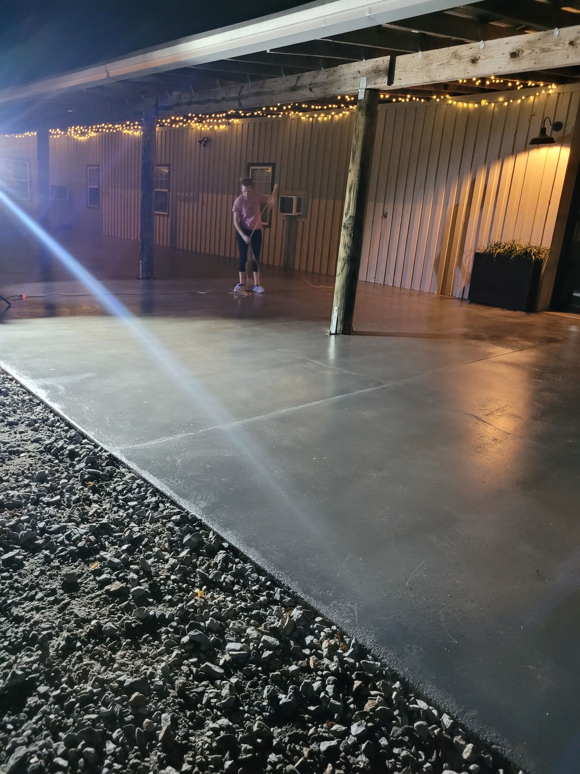 Concrete Grinding, Staining and Sealing