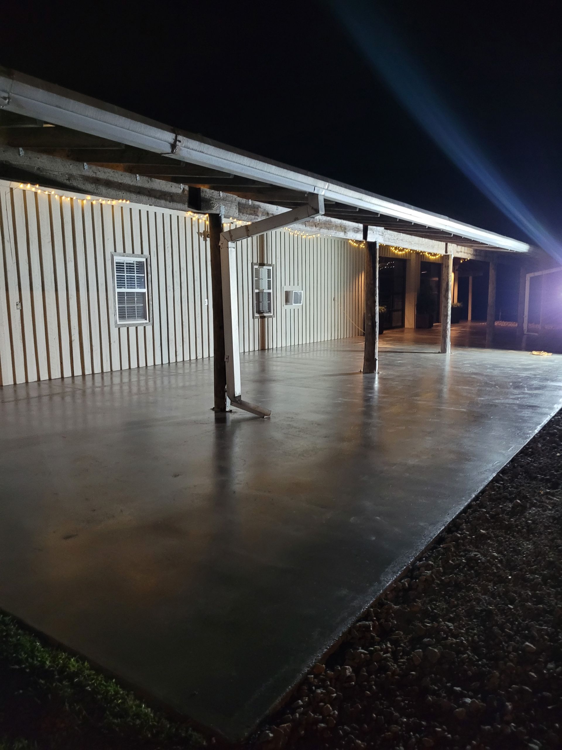 Concrete Grinding, Staining and Sealing