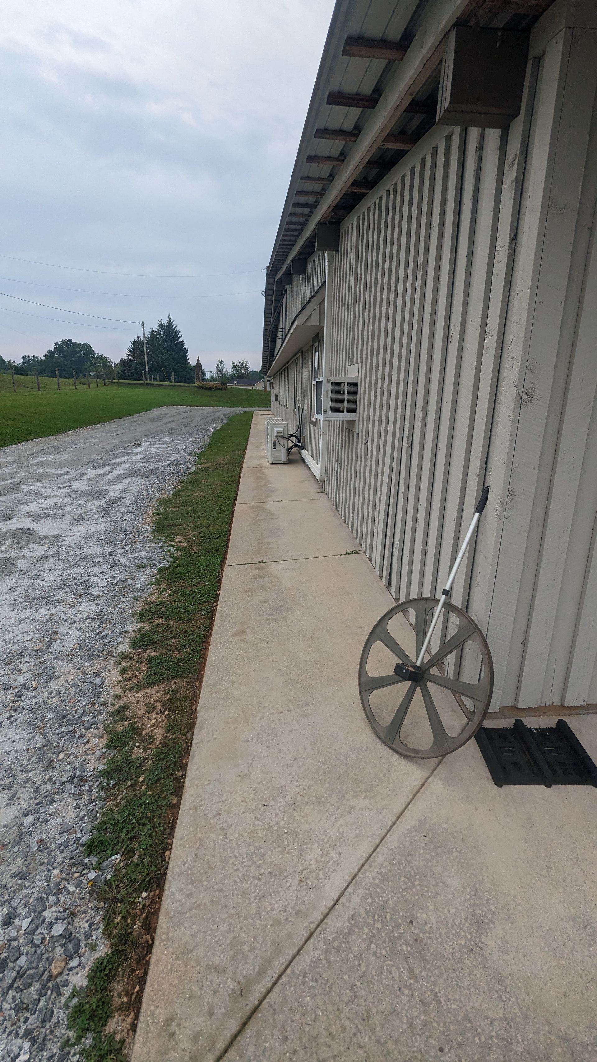 Concrete Grinding, Staining and Sealing