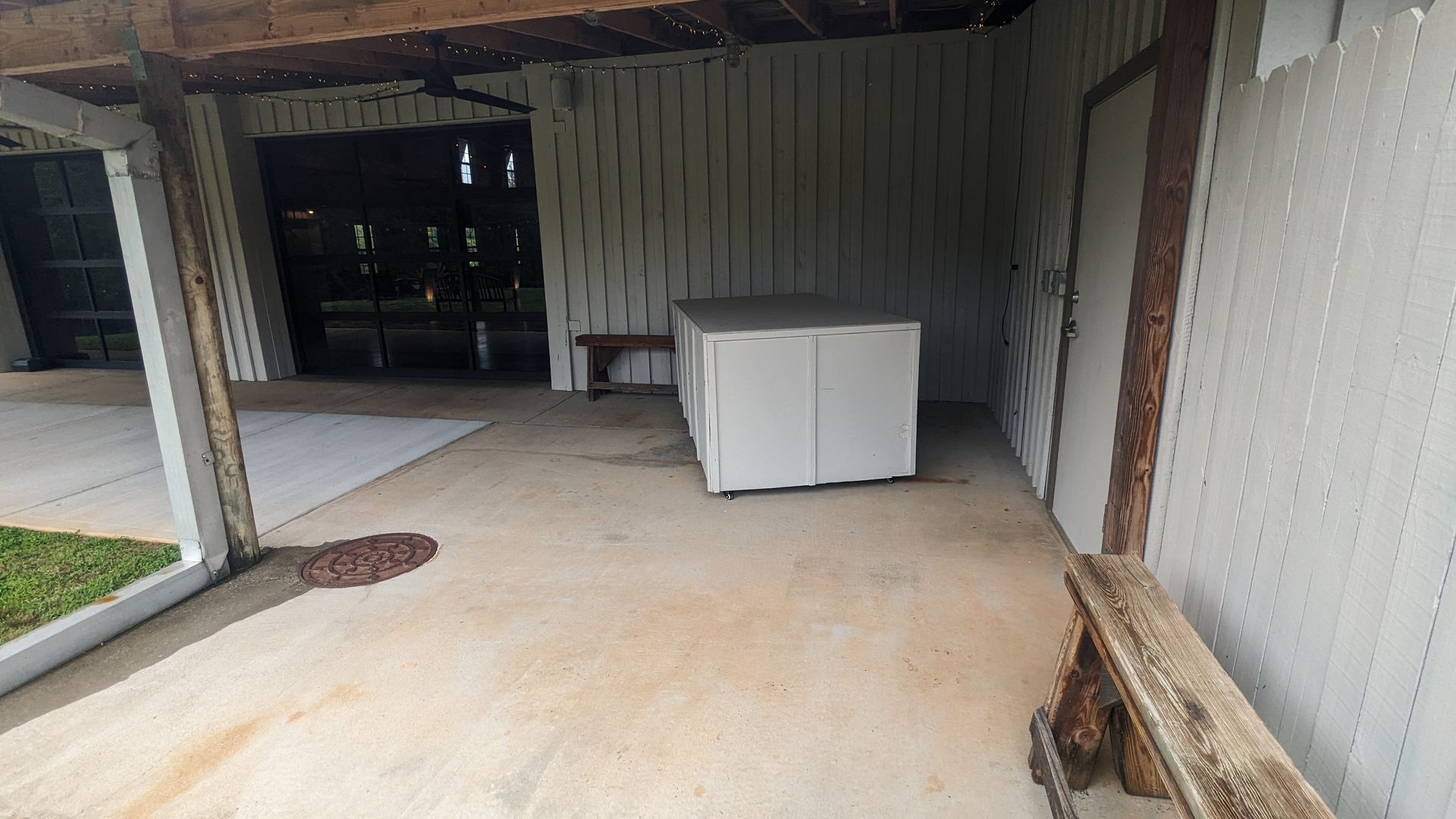 Concrete Grinding, Staining and Sealing