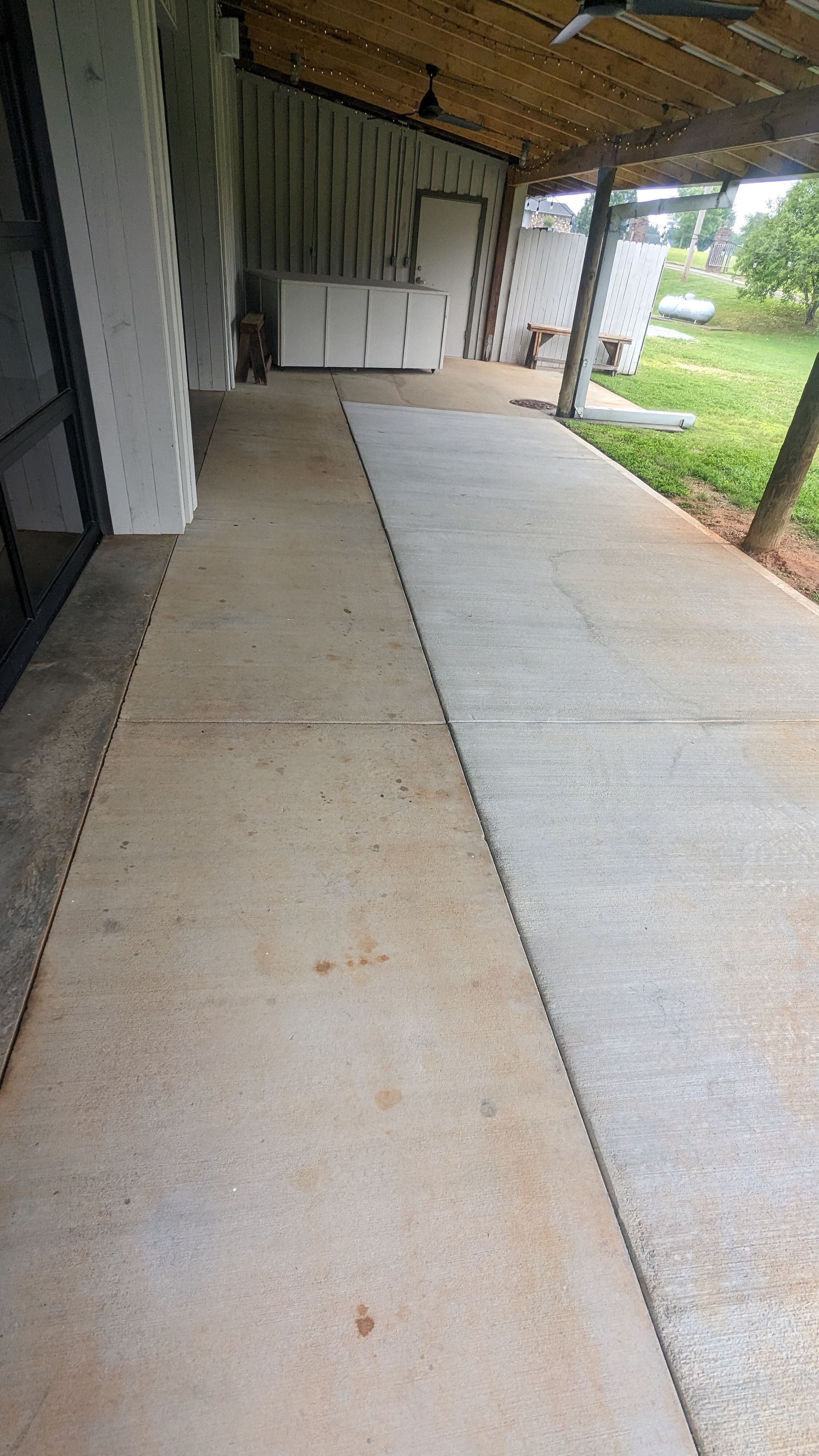 Concrete Grinding, Staining and Sealing