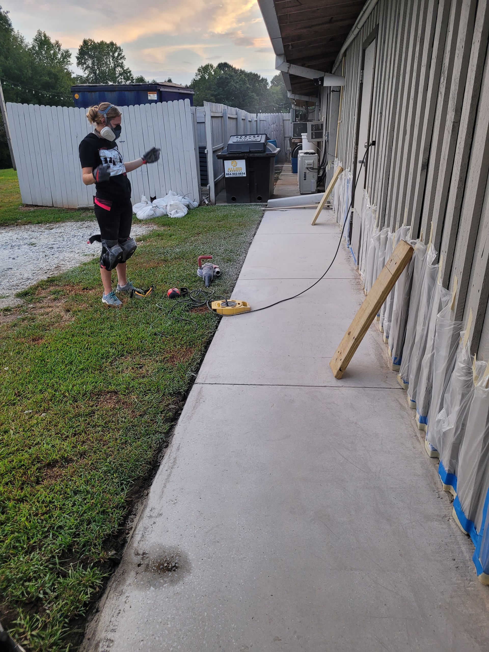 Concrete Grinding, Staining and Sealing