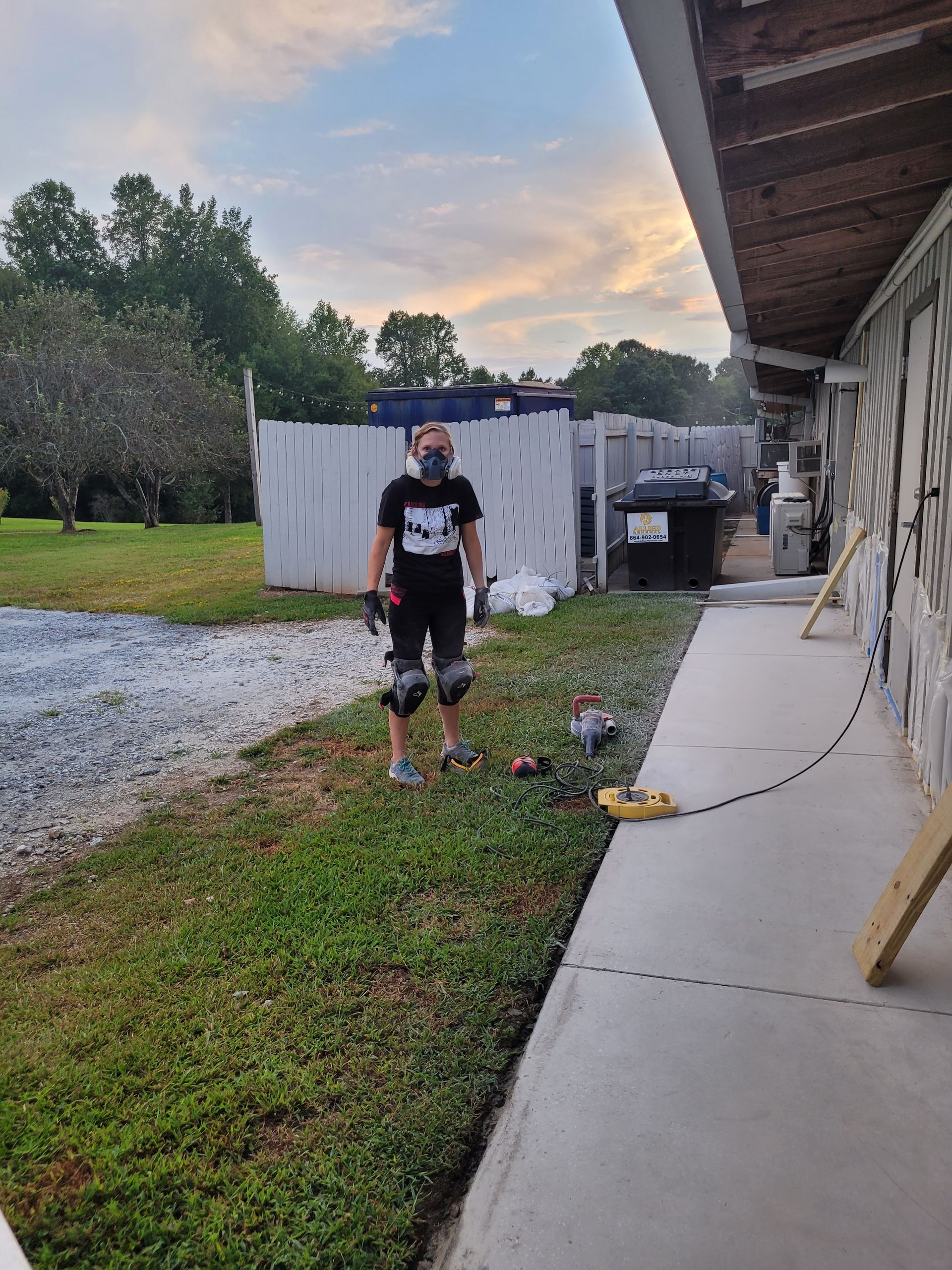 Concrete Grinding, Staining and Sealing